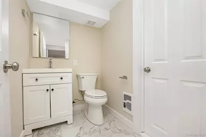 10 Sherman, Glen Cove, NY 11542 - Photo 24