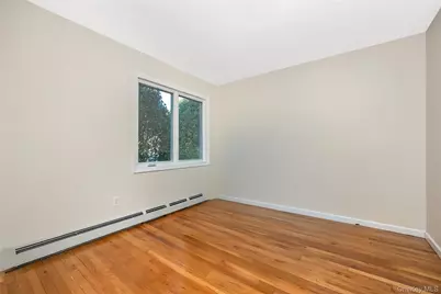 10 Sherman, Glen Cove, NY 11542 - Photo 4