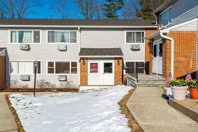 2740 South Road #G11, Poughkeepsie, NY 12601 - Photo 10