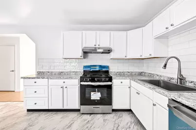 2740 South Road #G11, Poughkeepsie, NY 12601 - Photo 20