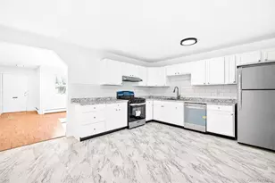 2740 South Rd, Poughkeepsie, NY 12601 - Photo 4