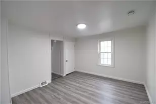 23 Wawayanda Ave, Middletown, NY 10940 - Photo 6