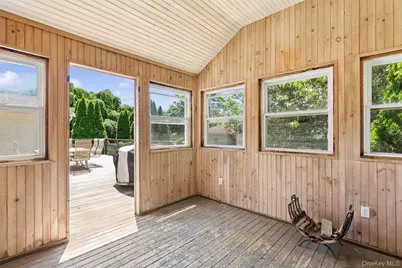 6205 Alvahs Lane, Cutchogue, NY 11935 - Photo 16