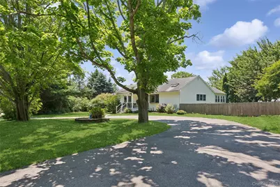 6205 Alvahs Lane, Cutchogue, NY 11935 - Photo 2