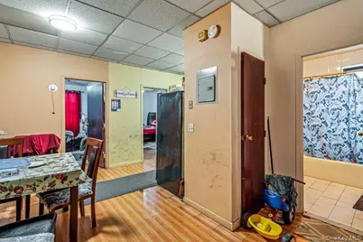 1715 Saint Peters Avenue, Bronx, NY 10461 - Photo 18