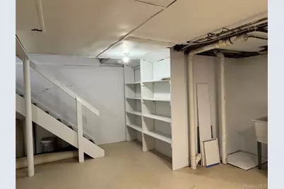 37A Norwood Road #Left Side, Port Washington, NY 11050 - Photo 18