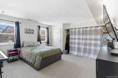 15 Artist Lake Drive, Middle Island, NY 11953 - Photo 8