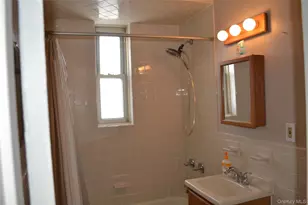 245 Rumsey Rd, Yonkers, NY 10701 - Photo 10