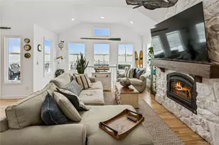 246 W Bay Dr, Long Beach, NY 11561 - Photo 4