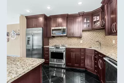 1200 Warburton Avenue #36, Yonkers, NY 10701 - Photo 6