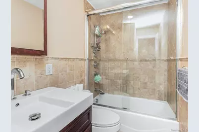 1200 Warburton Avenue #36, Yonkers, NY 10701 - Photo 16