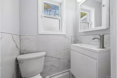 6 Pershing Avenue, Valley Stream, NY 11581 - Photo 14