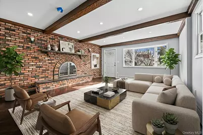 6 Pershing Avenue, Valley Stream, NY 11581 - Photo 6