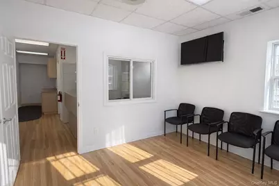 1619 Pelham Parkway N, Bronx, NY 10469 - Photo 2