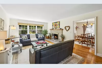 7 Linda Lane, Hampton Bays, NY 11946 - Photo 8