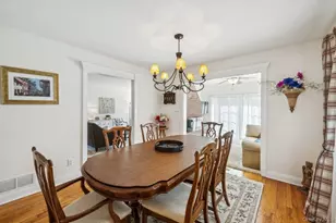 7 Linda Ln, Hampton Bays, NY 11946 - Photo 10