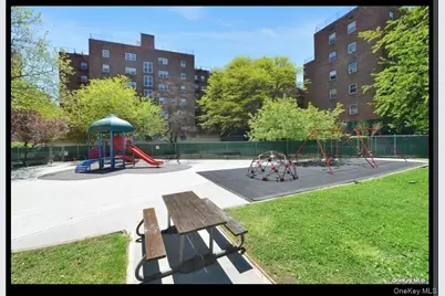 139-15 83rd Avenue #431, Briarwood, NY 11435 - Photo 12