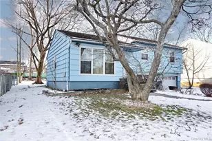 19 Paiken Dr, Spring Valley, NY 10977 - Photo 2