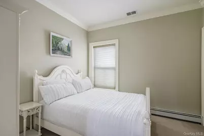 104 Brandywine Lane, Melville, NY 11747 - Photo 24