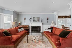 104 Brandywine Ln, Melville, NY 11747 - Photo 8