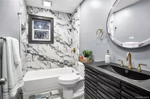 99 Ontario St, Port Jefferson Station, NY 11776 - Photo 12