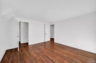 15 Bayview St E, Massapequa, NY 11758 - Photo 14