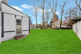 15 Bayview St E, Massapequa, NY 11758 - Photo 24