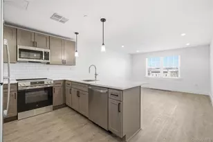 180 Deer Park Ave, Babylon, NY 11702 - Photo 10