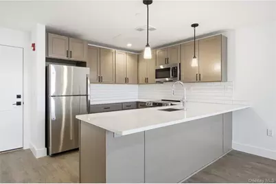180 Deer Park Avenue #202, Babylon, NY 11702 - Photo 12