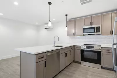 180 Deer Park Avenue #301, Babylon, NY 11702 - Photo 10