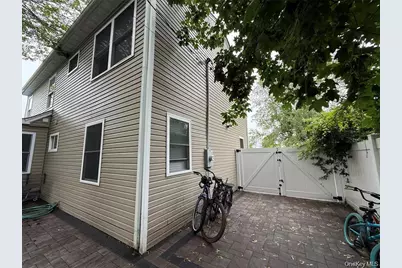 803 Bayview Avenue, Amityville, NY 11701 - Photo 32