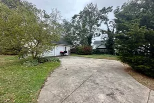 90 E Roe Blvd, Patchogue, NY 11772 - Photo 20