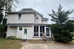 90 E Roe Blvd, Patchogue, NY 11772 - Photo 18