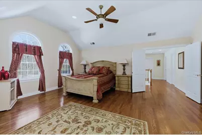 8 Hilltop Drive, Yorktown Heights, NY 10598 - Photo 18