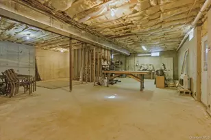 8 Hilltop Dr, Yorktown Heights, NY 10598 - Photo 32