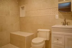 130 Wampum Ln, West Islip, NY 11795 - Photo 20