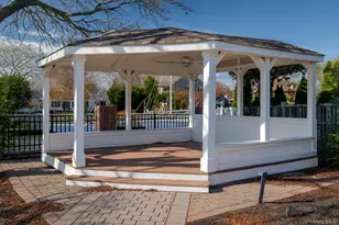 130 Wampum Ln, West Islip, NY 11795 - Photo 8