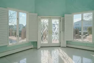 130 Wampum Ln, West Islip, NY 11795 - Photo 16