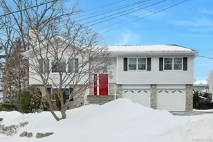 31 W Linwood St, Valhalla, NY 10595 - Photo 2
