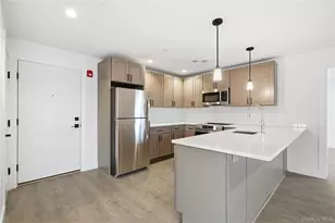 180 Deer Park Ave, Babylon, NY 11702 - Photo 14