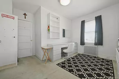 25 Raymond Street, Rockville Centre, NY 11570 - Photo 16