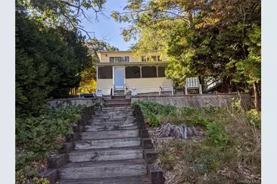 215 Lakeside Trail, Ridge, NY 11961 - Photo 16