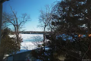 215 Lakeside Trail, Ridge, NY 11961 - Photo 18