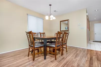 117 Laurel Lane, Wantagh, NY 11793 - Photo 14