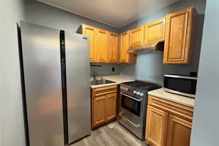 1 Redwood Ct, Coram, NY 11727 - Photo 4