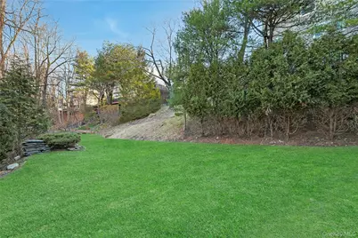 186 Rutledge Avenue, Hawthorne, NY 10532 - Photo 34