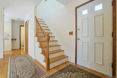 186 Rutledge Avenue, Hawthorne, NY 10532 - Photo 2