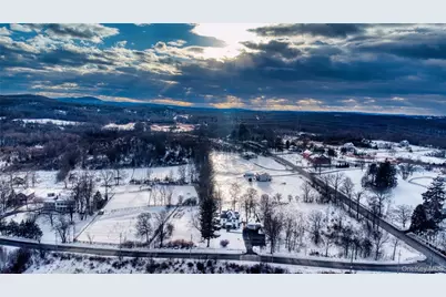 165 Round Hill Road, Washingtonville, NY 10992 - Photo 32