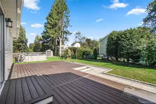 36 Hasbrouck Dr, Poughkeepsie, NY 12603 - Photo 40