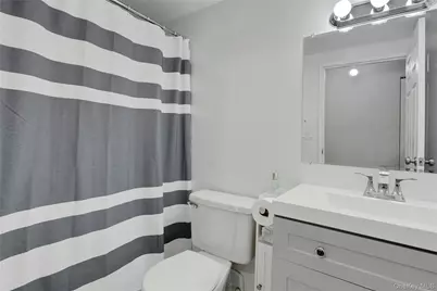 777 N Macquesten #305, Fleetwood, NY 10522 - Photo 12